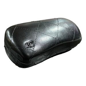 CHANEL Authentic Matelassé Black Leather Glasses Case